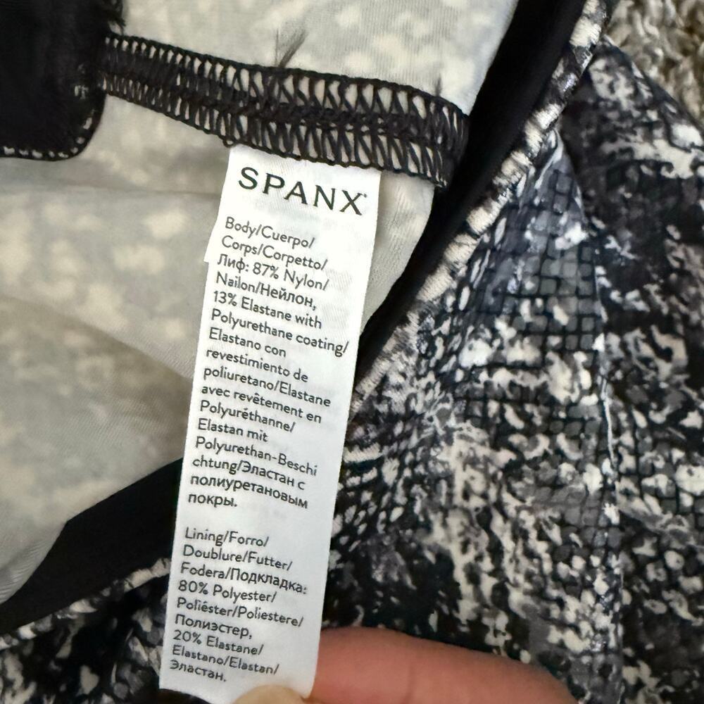 Spanx Faux Leather Grey Snake Shine Legging Athleisure Casual Women Pant Small - Picture 7 of 8
